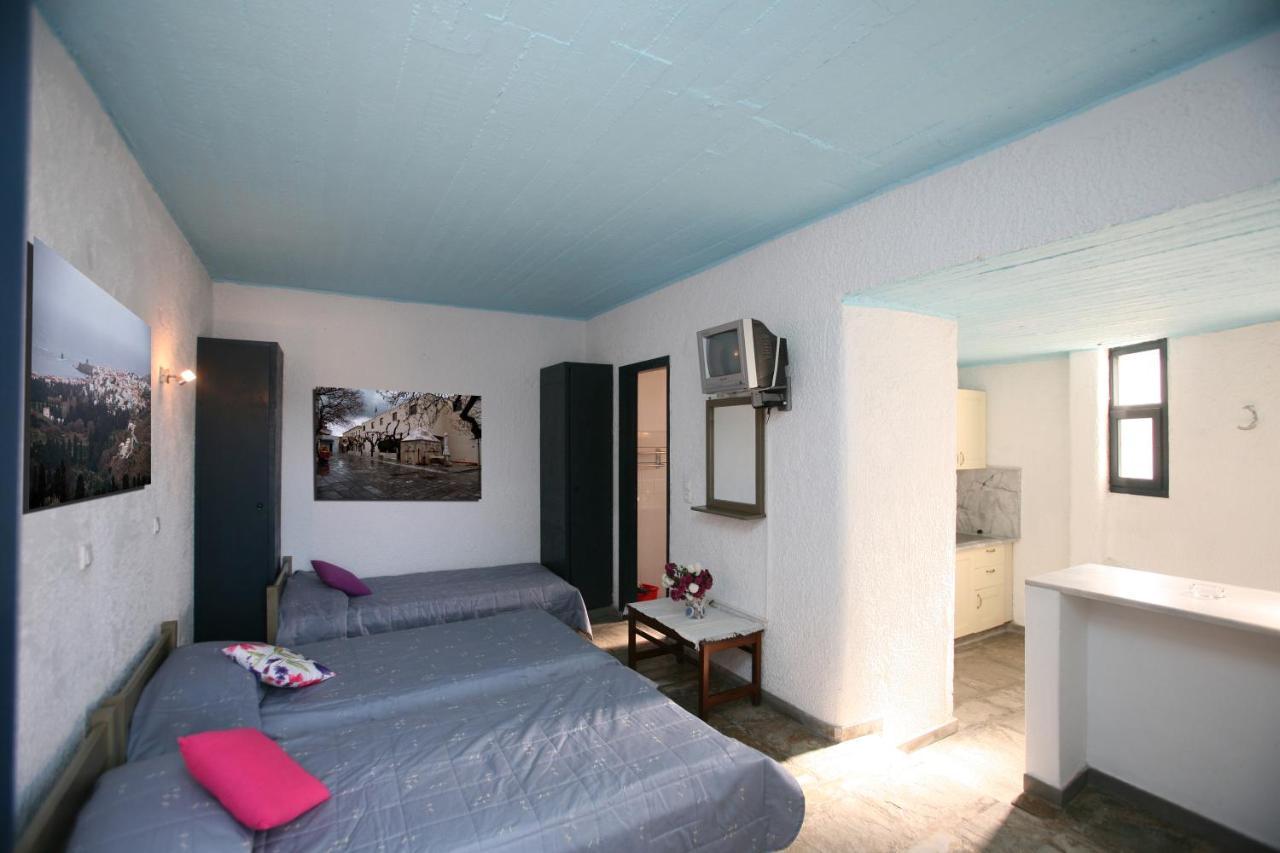St George Studios & Apartments Batsíon Eksteriør bilde